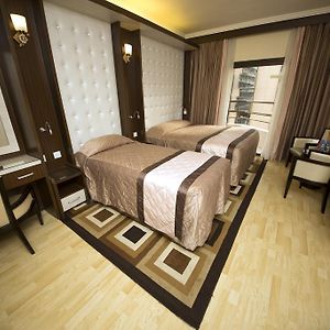 Camera standard con letto king size